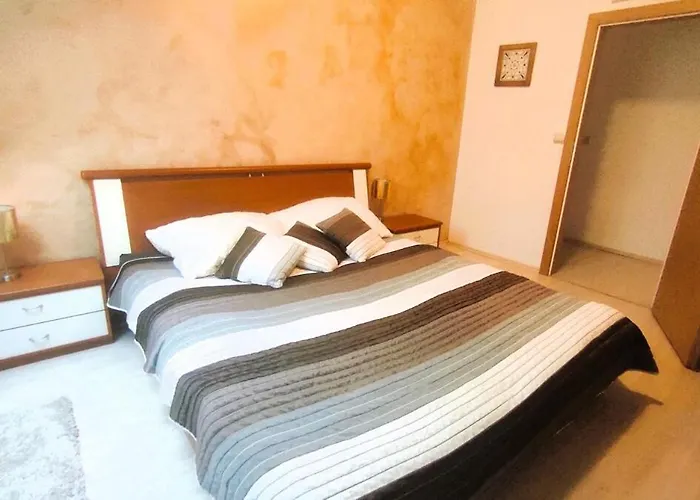 Apartment Blumental Apartment, Garden, Ac Pressburg